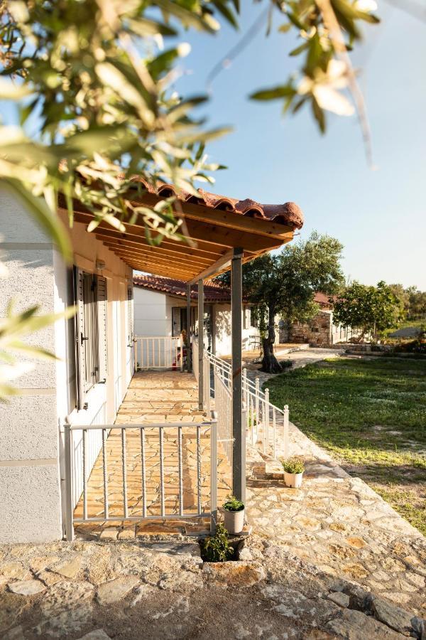 Janakis Garden Livadi Beach Himare Fshat Exterior foto